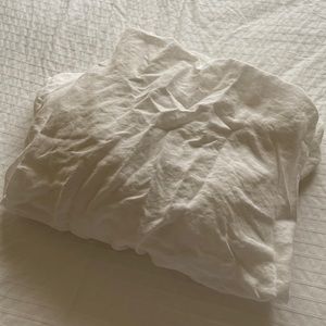 West Elm Belgian Linen Fitted Sheet (Full)